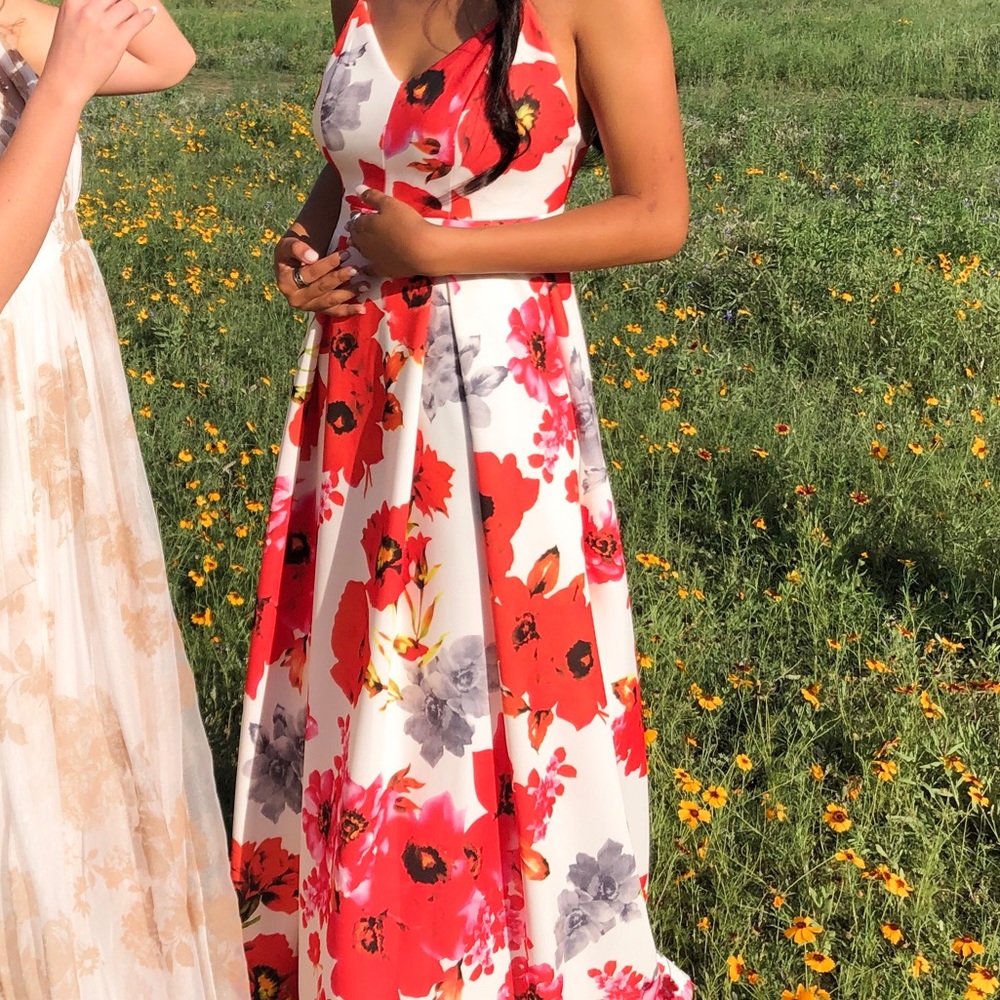 Prom Dress!! - Picture 4 of 4